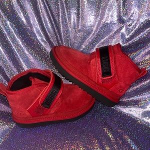 Child Neumel SnapBack Ugg boots
